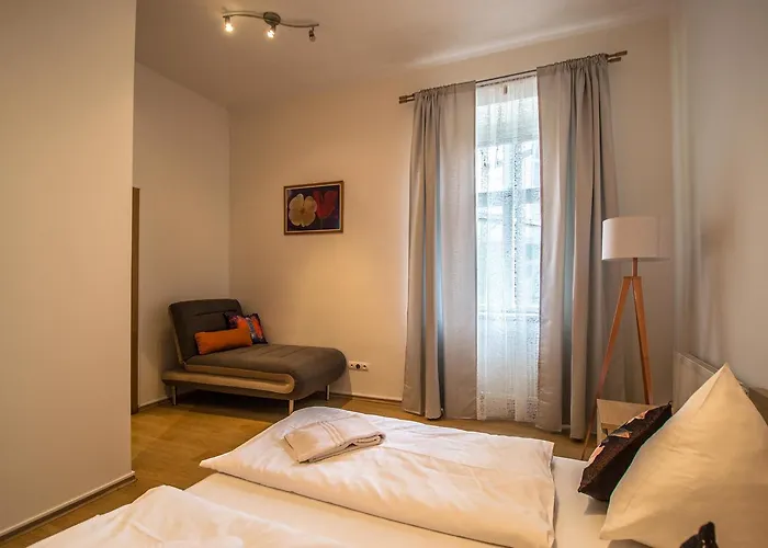 Riverside Ruterra Apartment