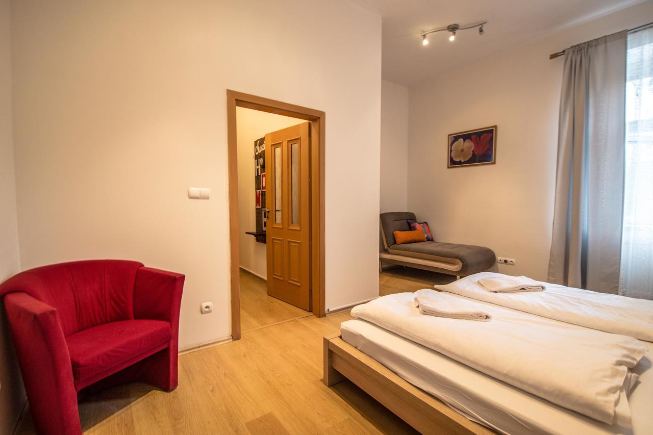Riverside Ruterra Appartement *